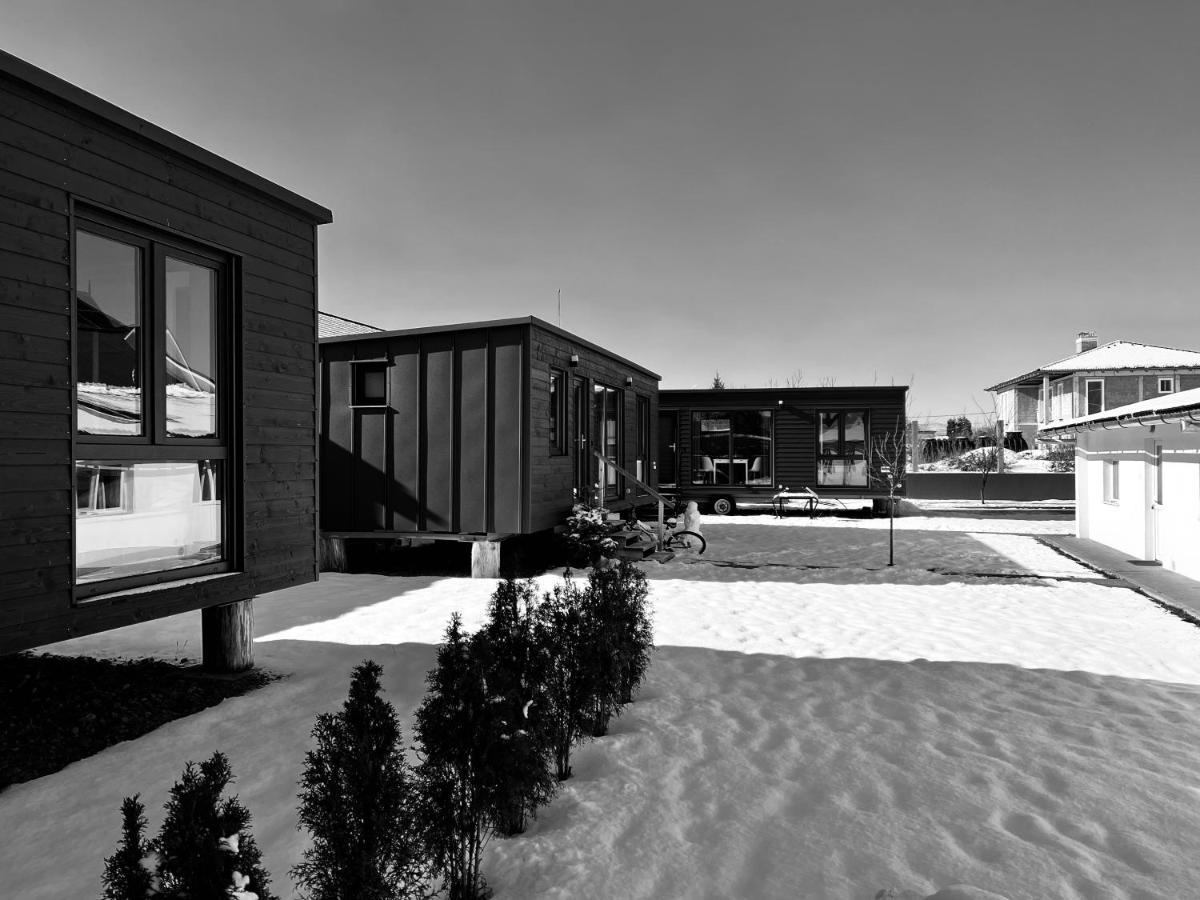 فيلا Pixel - Tiny Campus Tîrgu Secuiesc المظهر الخارجي الصورة
